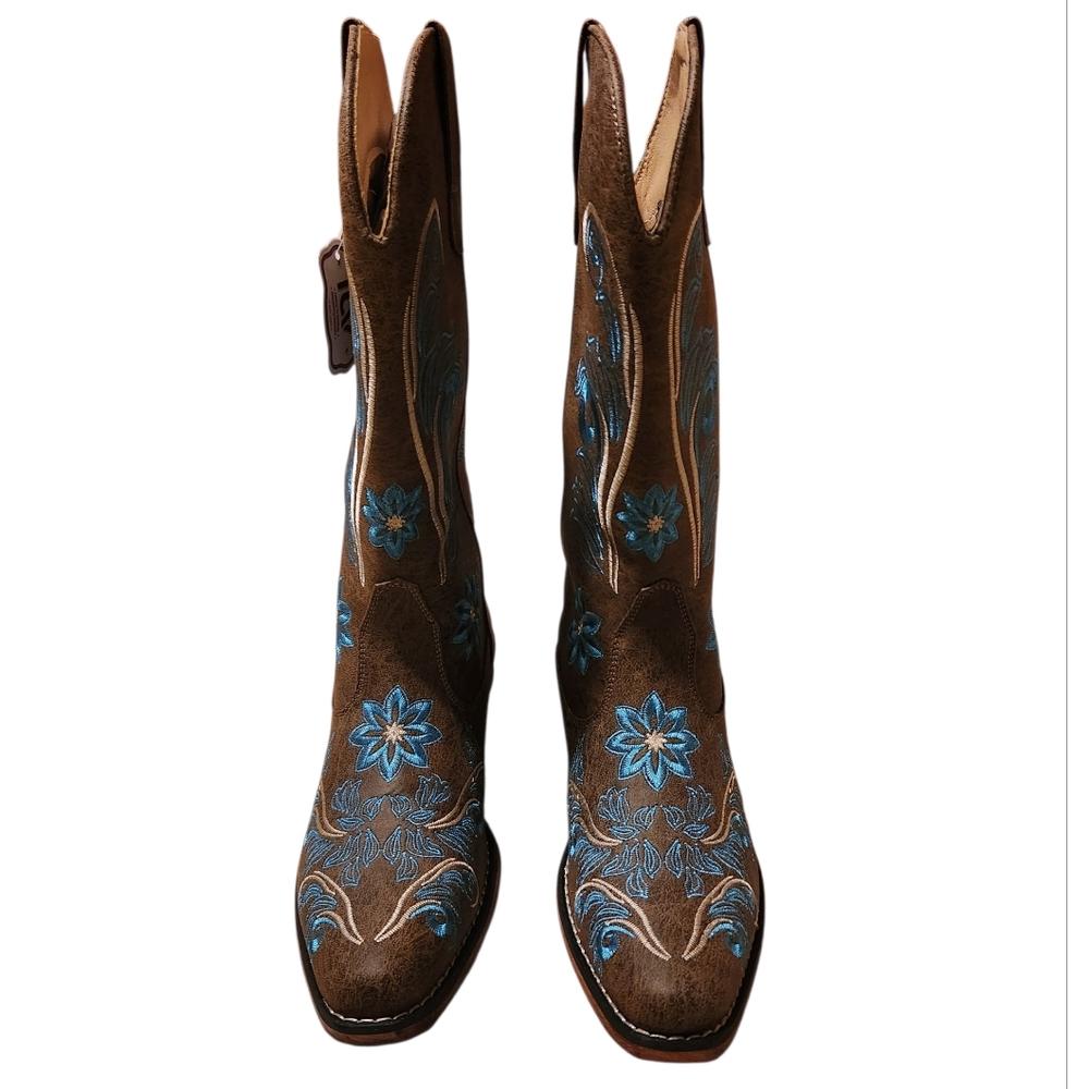 Women’s Size 7.5 IUV Mid-Calf Floral Embroidered Cowgirl Boots